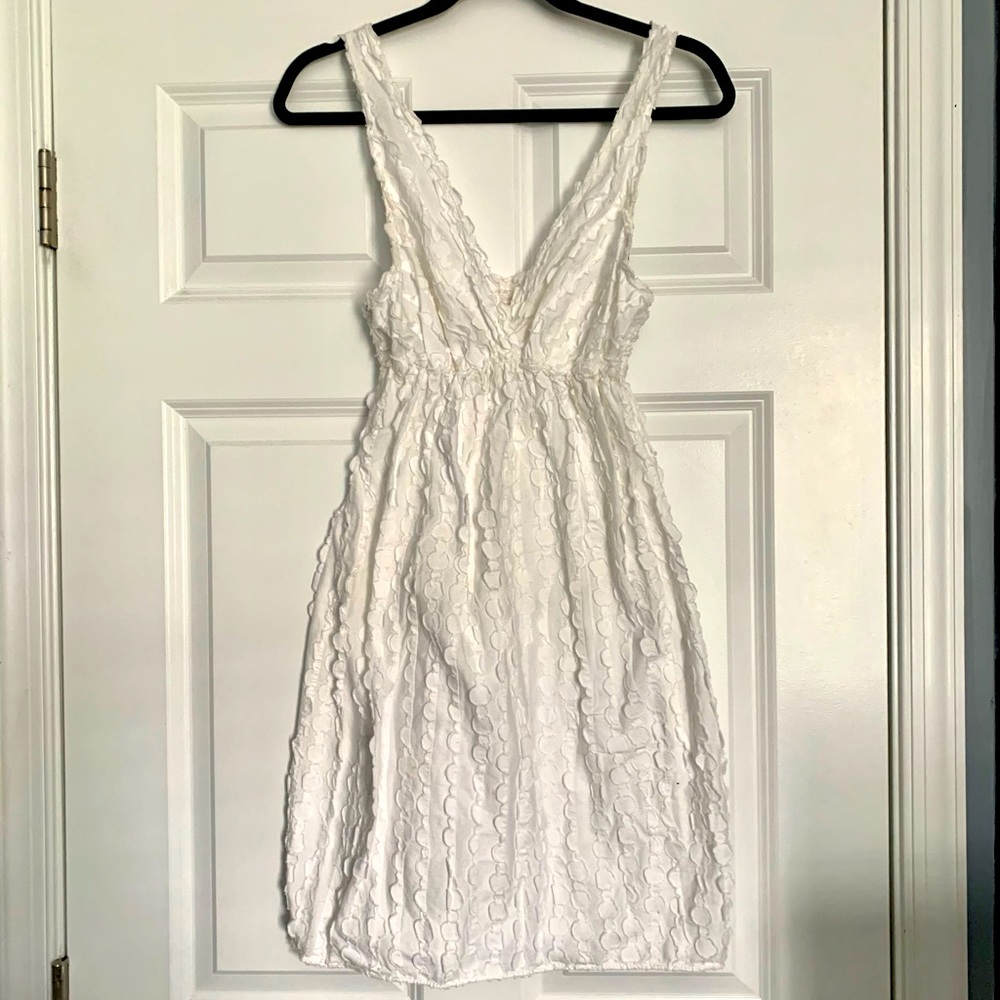 Max Studio Size Small White